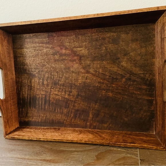 Handcrafted wooden tray - Picture 1 of 11